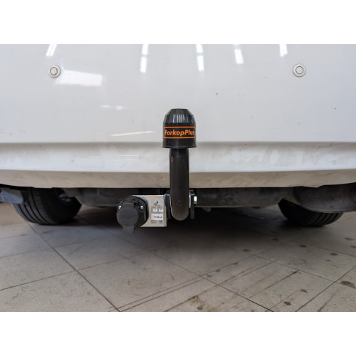 Фаркоп Лидер Плюс на TOYOTA Camry 2011–2014  Арт. T106-A 