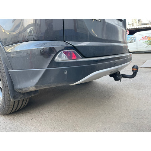 Фаркоп BERG на Toyota RAV4 2013-2019 Арт. F.5711.001