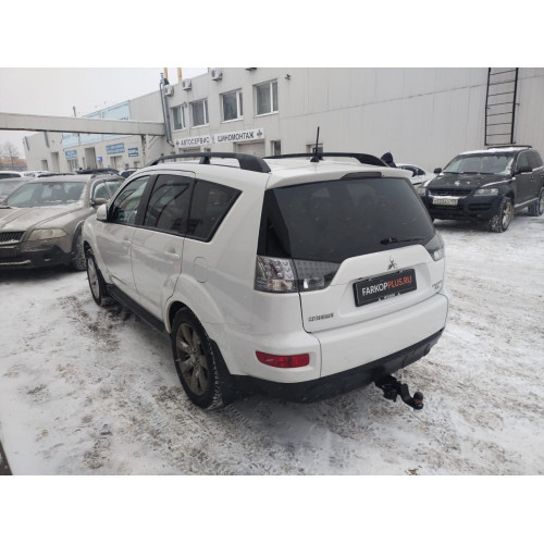 Фаркоп BERG на Mitsubishi Outlander 2007-2012 Арт. F.4012.001 (под квадрат, быстросъемный)